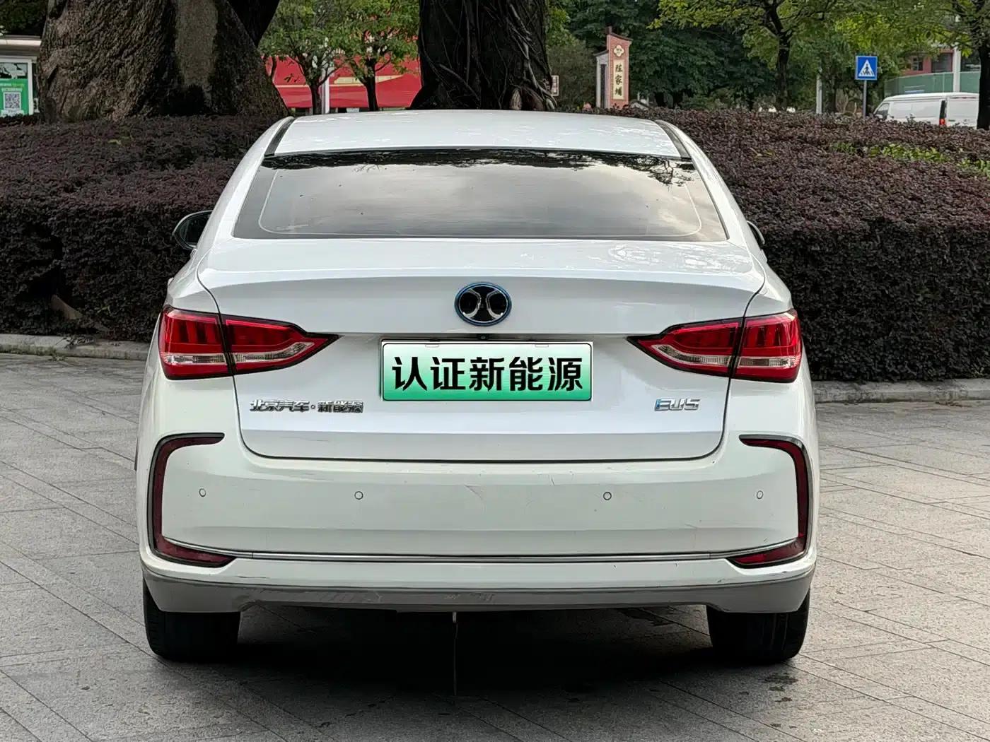 Beijing EU5 2019 R500 Smart Wind Edition — миниатюра 14