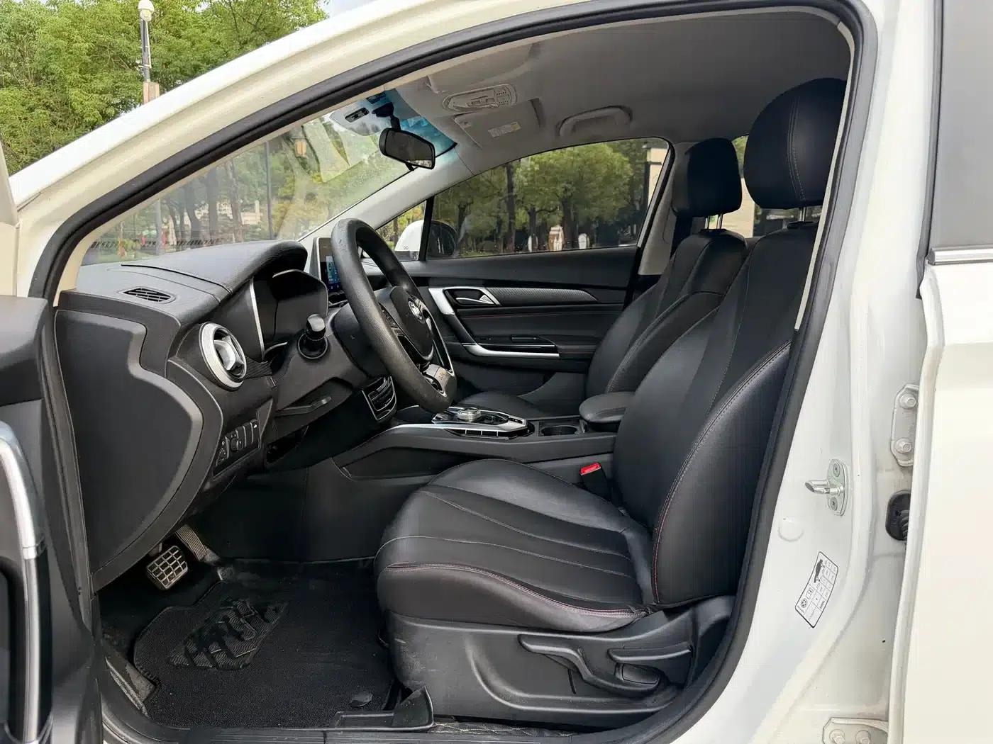 Beijing EU5 2019 R500 Smart Wind Edition — миниатюра 4