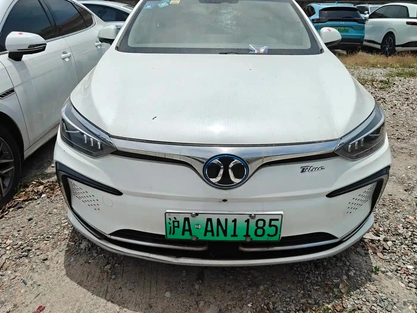 Beijing EU5 2018 R500 Smart Wind Edition — миниатюра 2