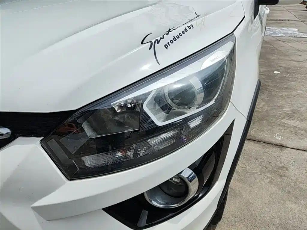 2017 Senova X25 1.5L Automatic Elite Navigation Edition — миниатюра 24