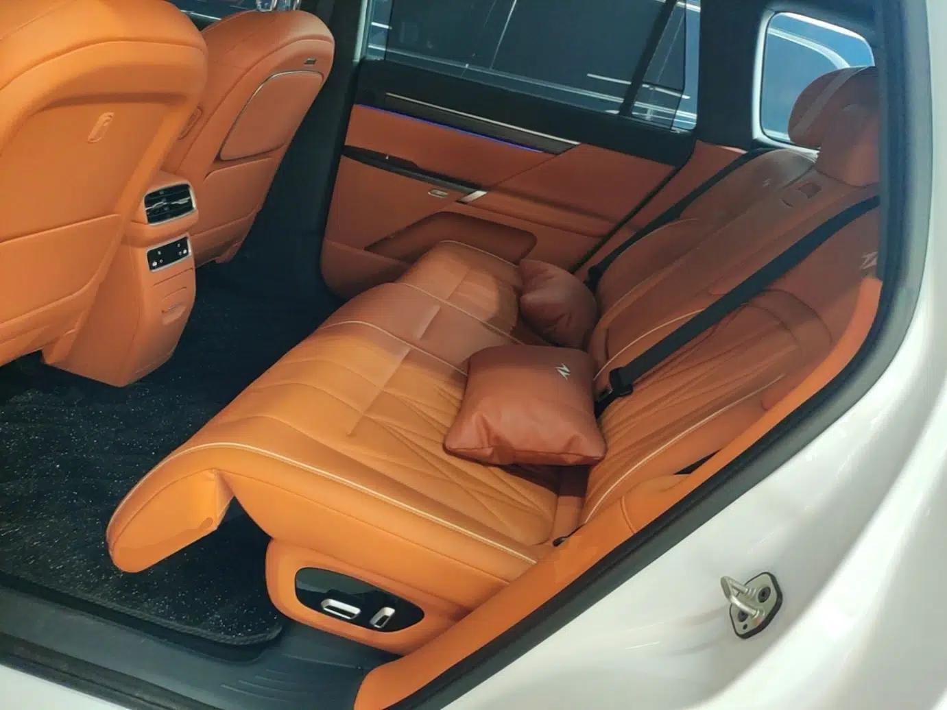 Dongfeng eπ eπ008 2025 636Ultra All-Electric Version 5 Seats — миниатюра 20