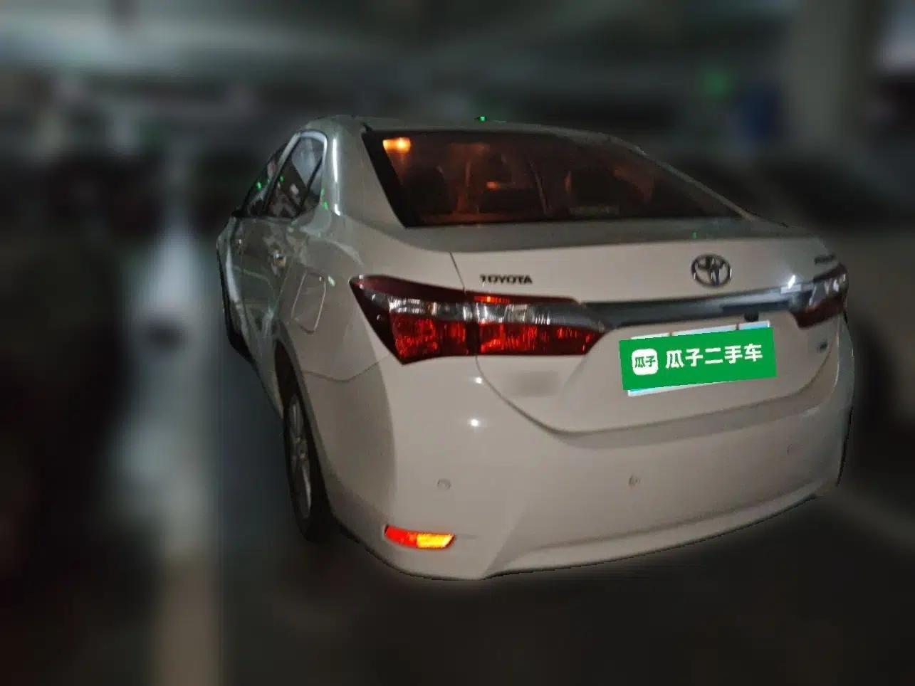 Toyota Corolla 2017 1.6L CVT GL — миниатюра 4