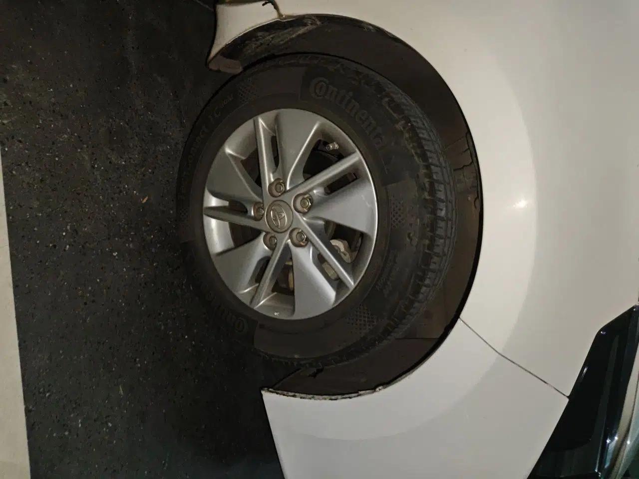 Toyota Corolla 2017 1.6L CVT GL — миниатюра 8