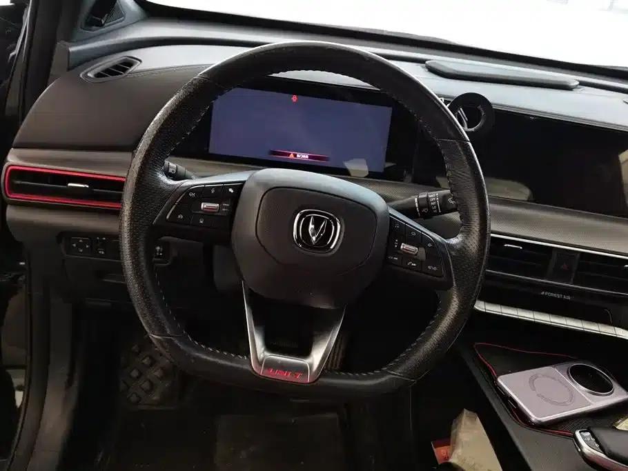 Changan UNI-T 2020 1.5T Premium Edition — миниатюра 15