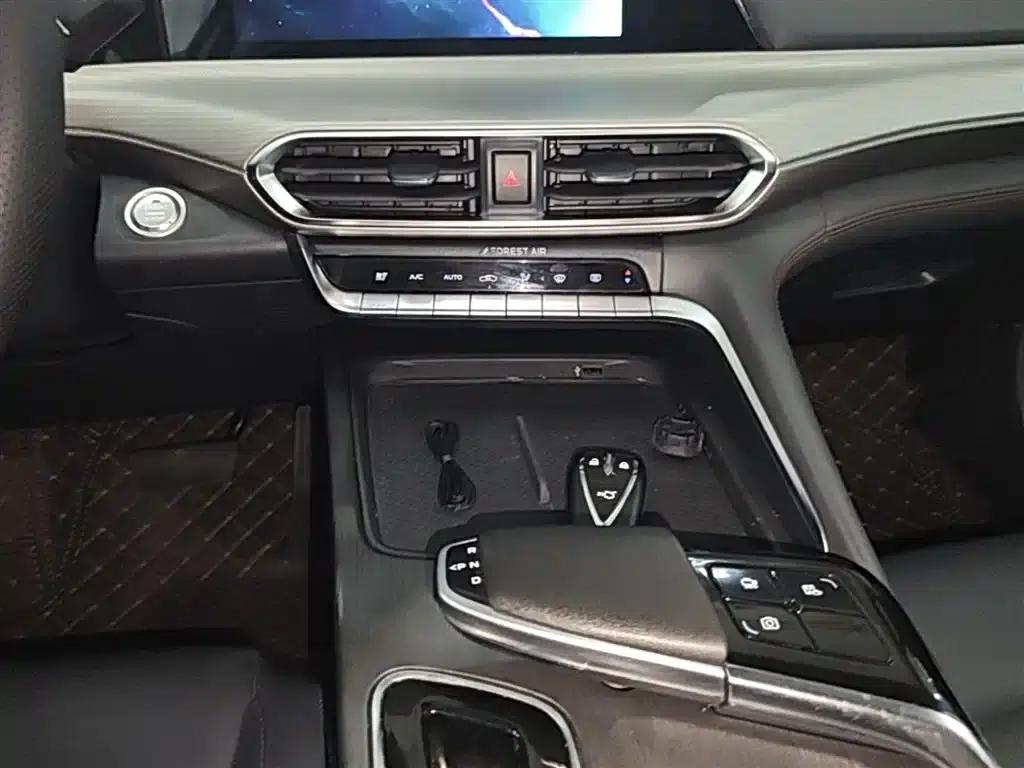 Changan UNI-T 2020 1.5T Premium Edition — миниатюра 13