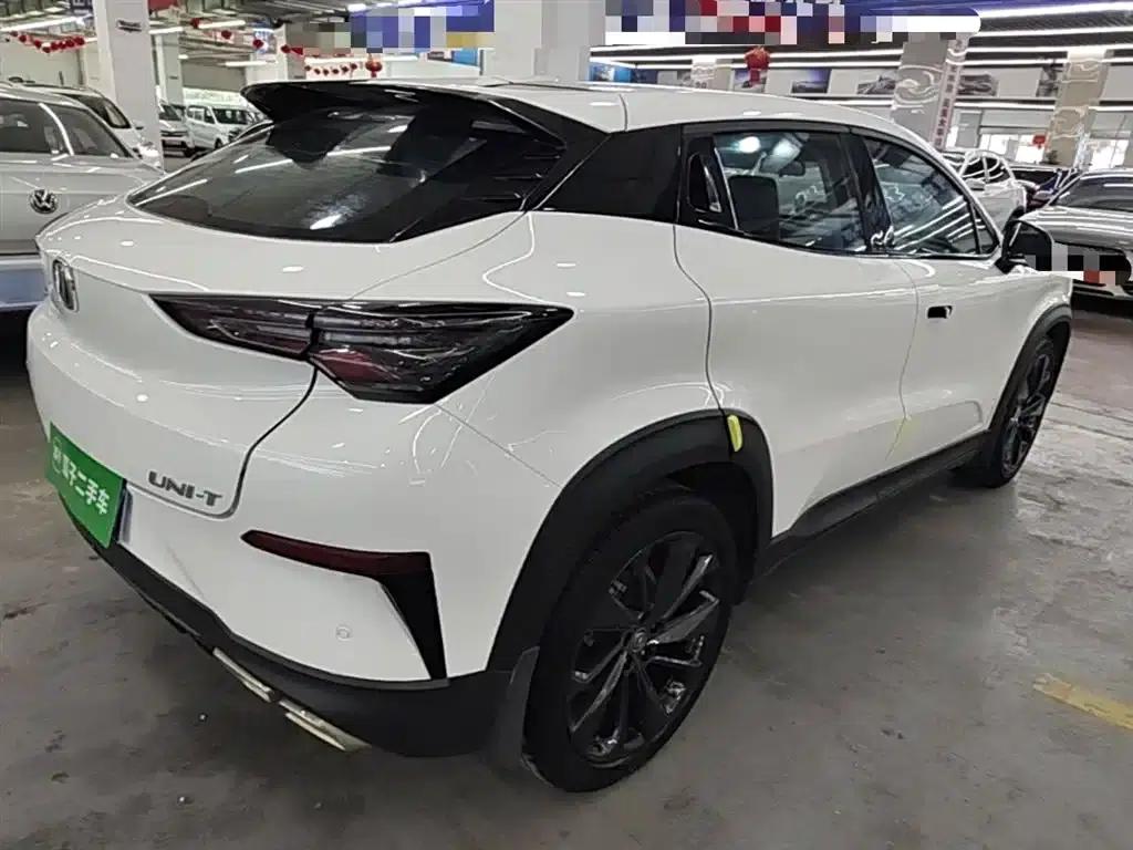 Changan UNI-T 2020 1.5T Premium Edition — миниатюра 7
