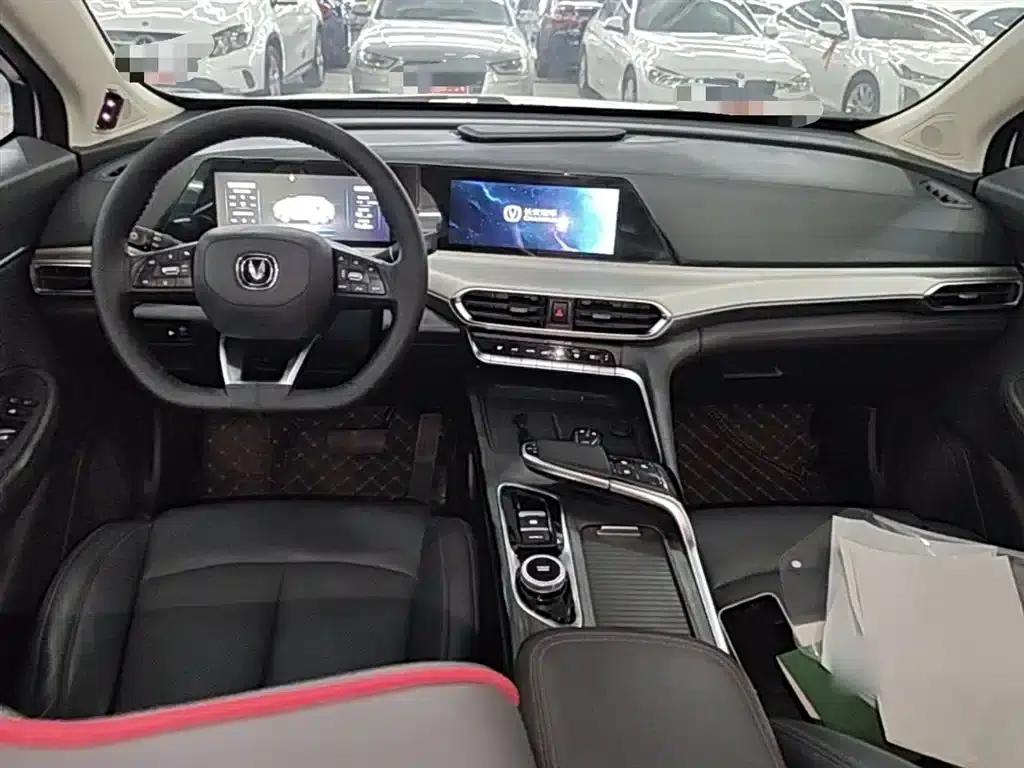 Changan UNI-T 2020 1.5T Premium Edition — миниатюра 10