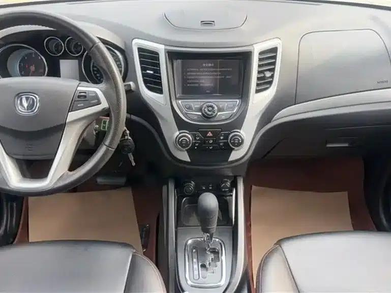 Changan CS35 2015 1.6L Automatic Deluxe Edition (National V Emission Standard) — миниатюра 6