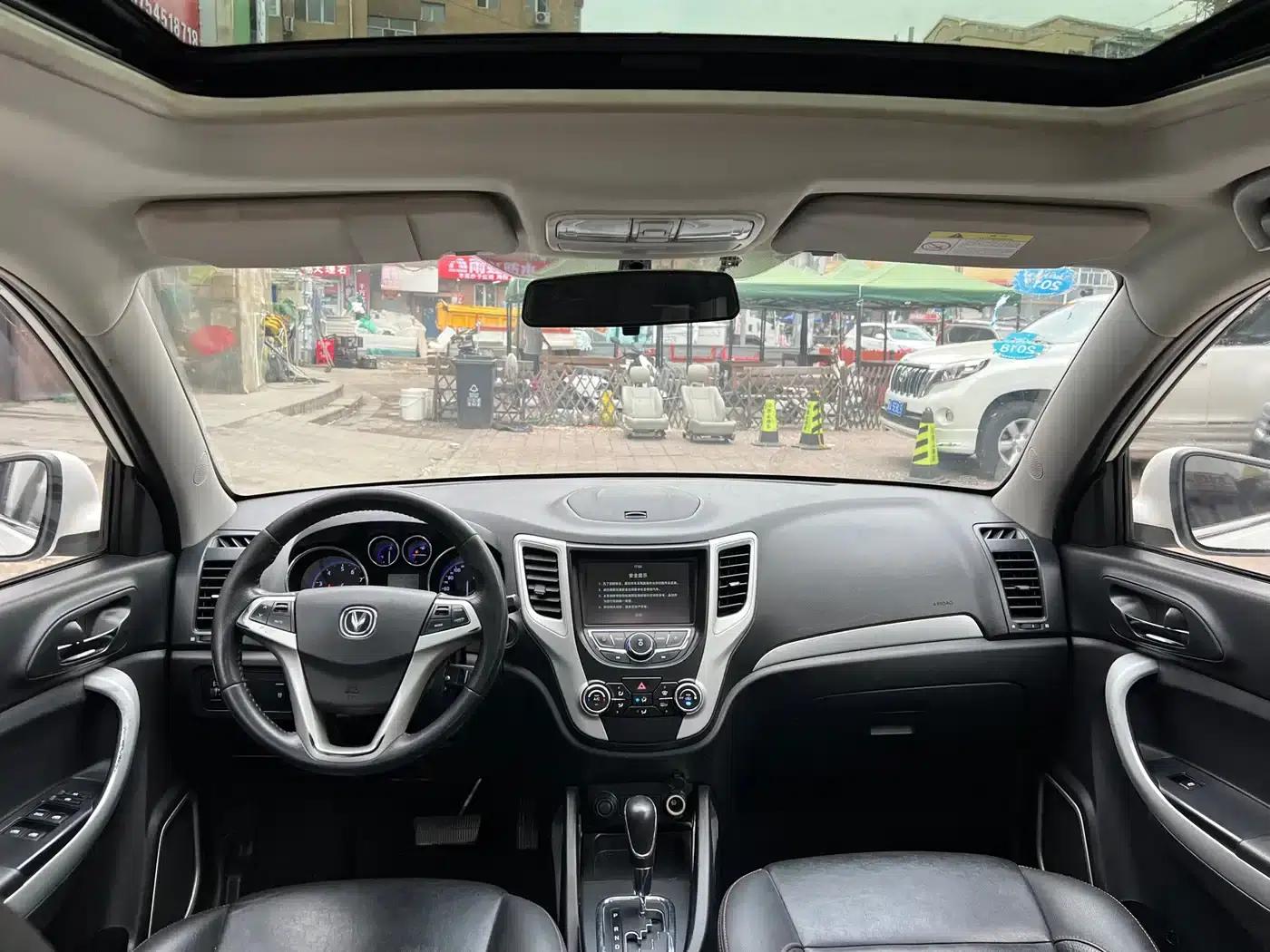 Changan CS35 2016 1.6L Automatic Deluxe (National V Emission Standard) — миниатюра 7