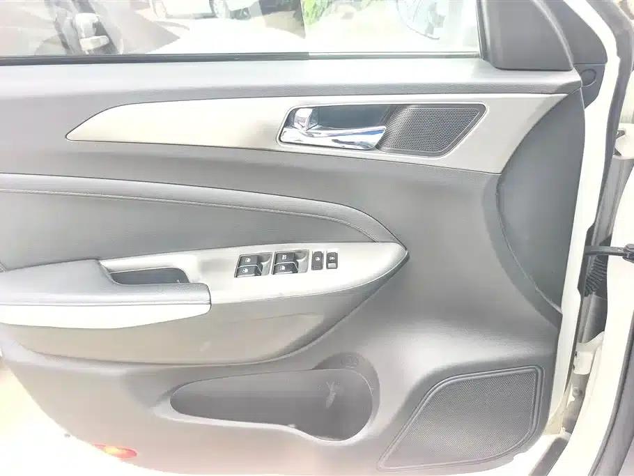 Changan CS35 2017 1.6L Automatic Premium Edition — миниатюра 7