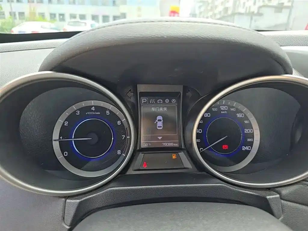 Changan CS35 2017 1.6L Automatic Deluxe Edition — миниатюра 12