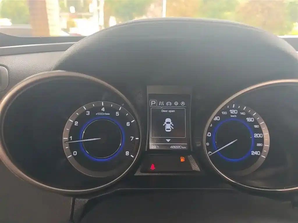 Changan CS35 2017 1.6L Automatic Deluxe Edition — миниатюра 12