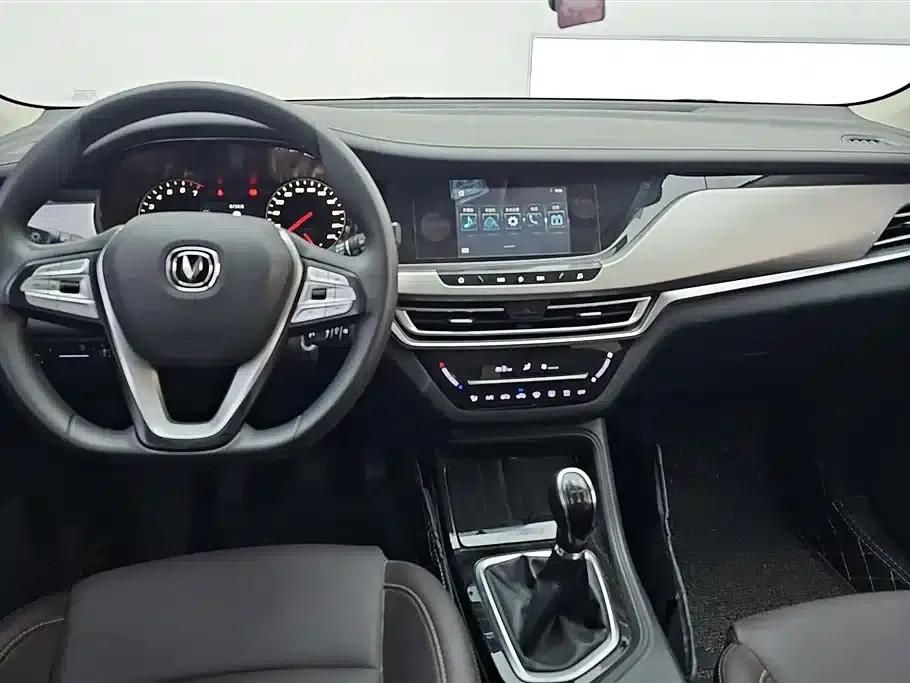 Changan CS35PLUS 2019 1.6L Manual Yue Lian Edition (National VI Emission Standard) — миниатюра 12