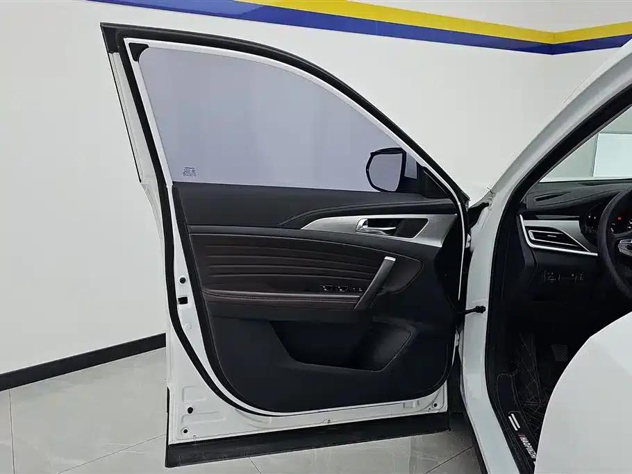 Changan CS35PLUS 2019 1.6L Manual Yue Lian Edition (National VI Emission Standard) — миниатюра 7