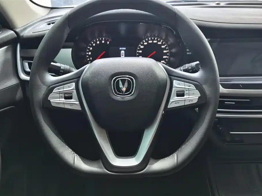 Changan CS35PLUS 2019 1.6L Manual Connected Edition — миниатюра 15