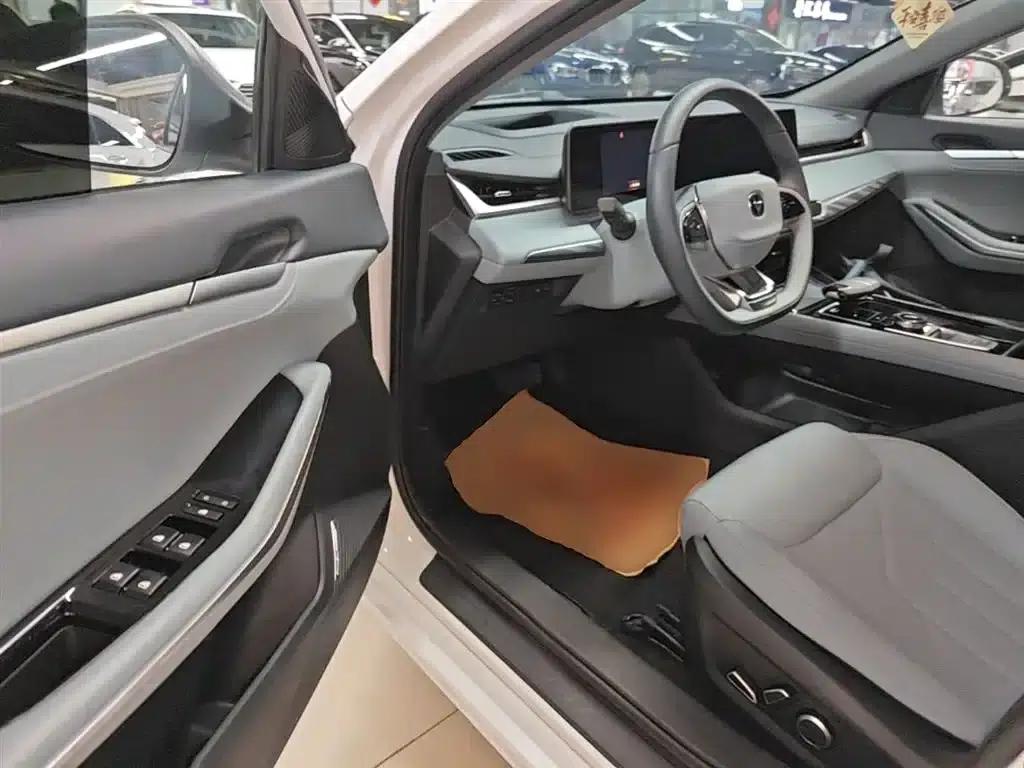 Ruicheng PLUS 2023 1.5T DCT Navigator Edition — миниатюра 16
