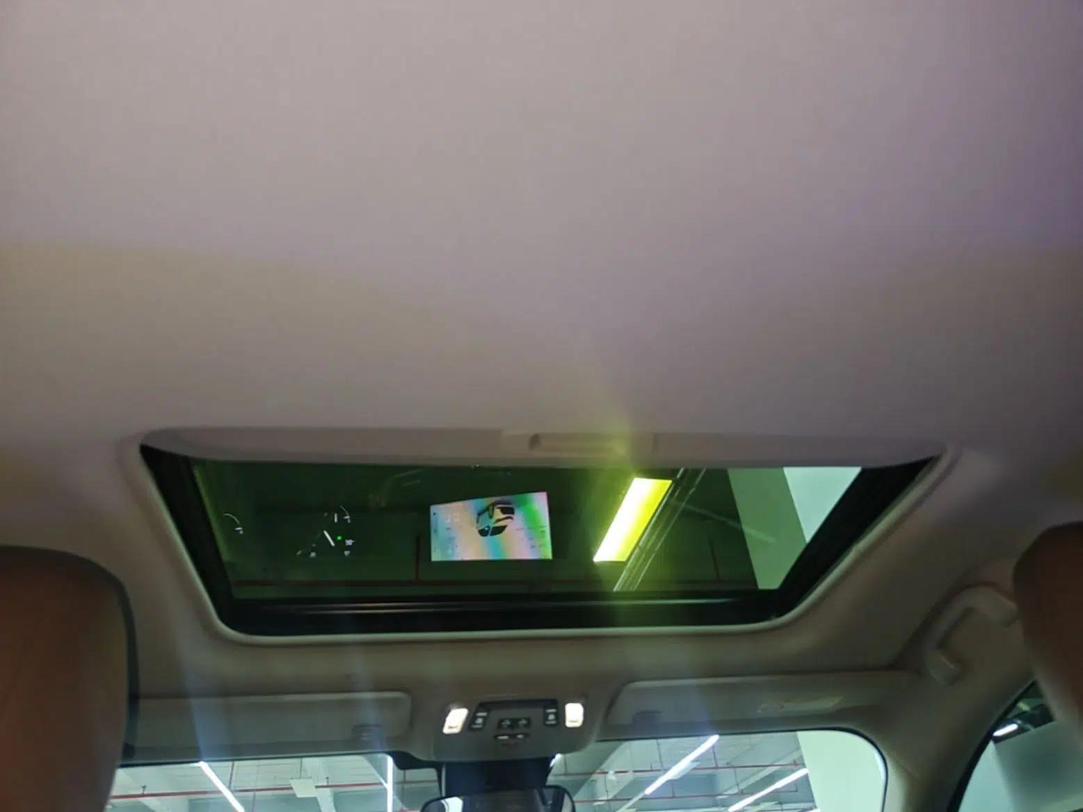 Toyota SIENNA 2024 2.5L Hybrid Comfort Edition — миниатюра 21