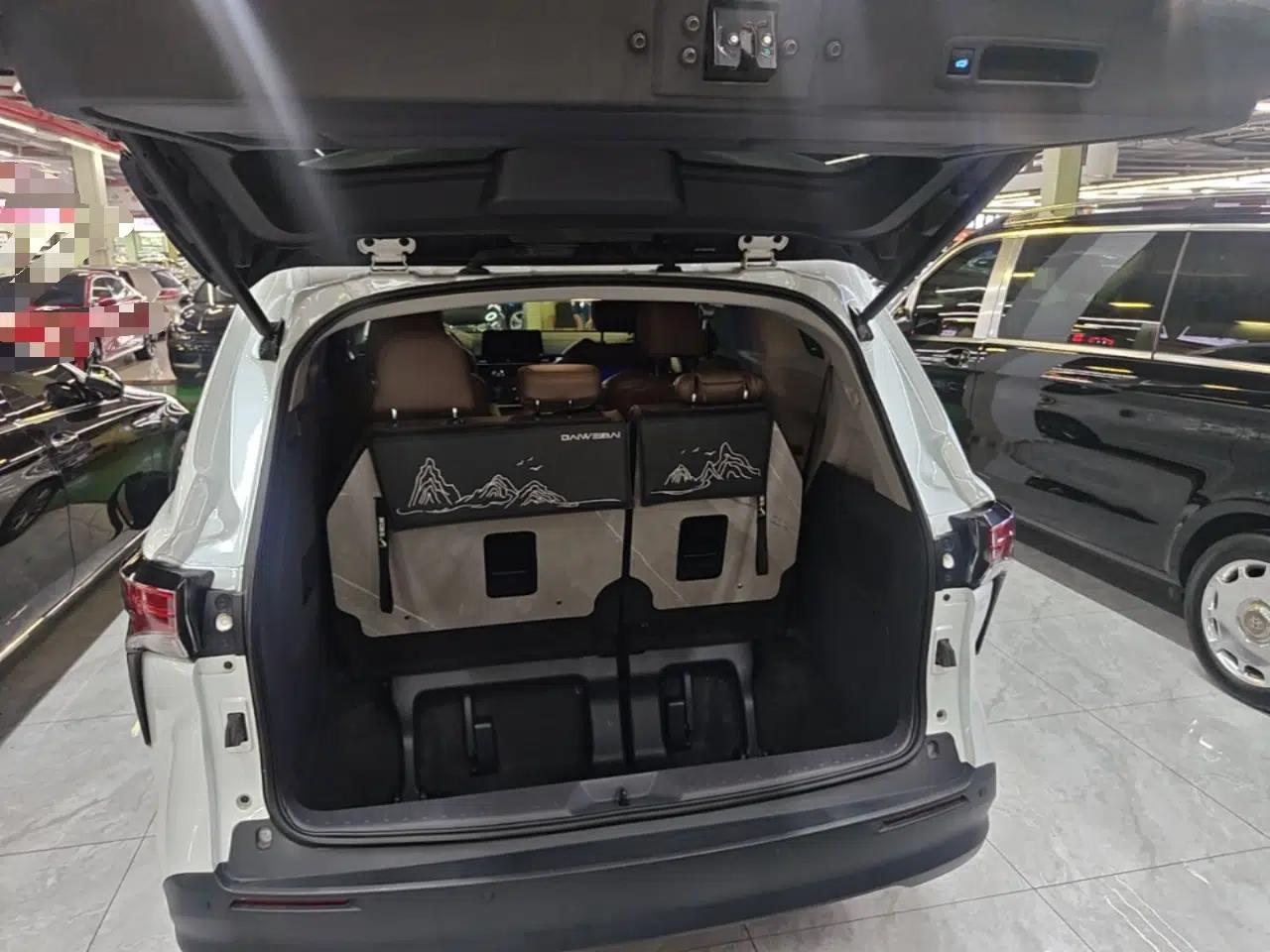 Toyota SIENNA 2024 2.5L Hybrid Comfort Edition — миниатюра 22