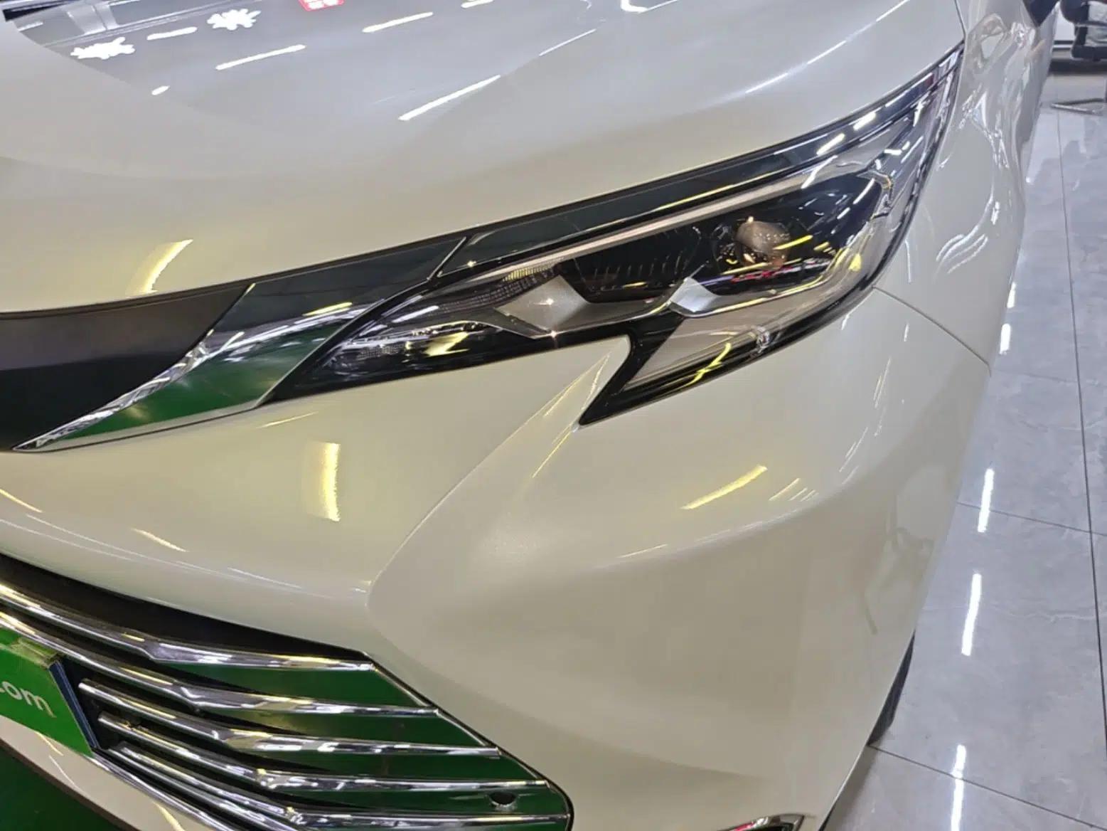 Toyota SIENNA 2024 2.5L Hybrid Comfort Edition — миниатюра 9