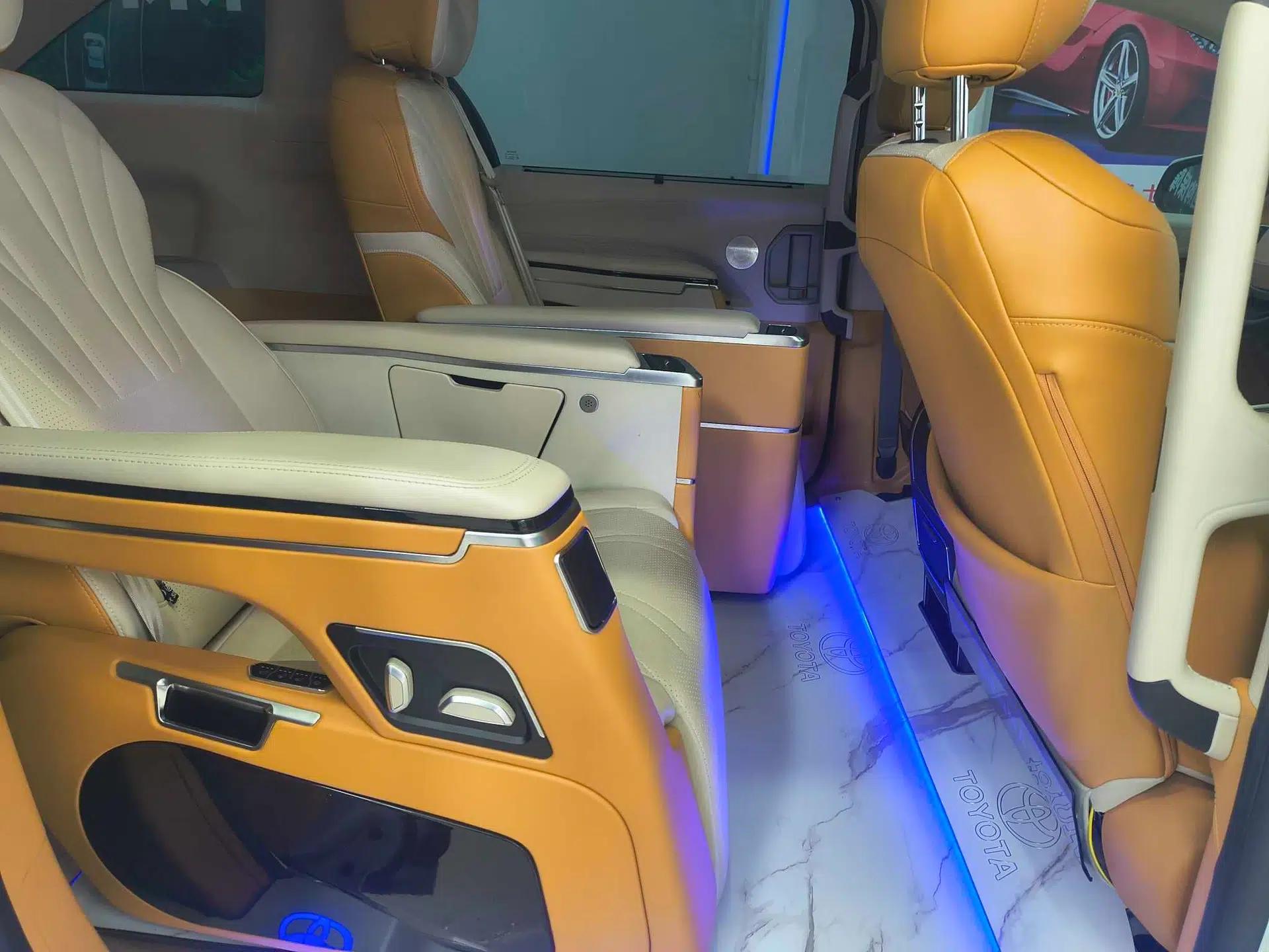 Toyota SIENNA 2023 2.5L Hybrid Comfort Edition — миниатюра 25