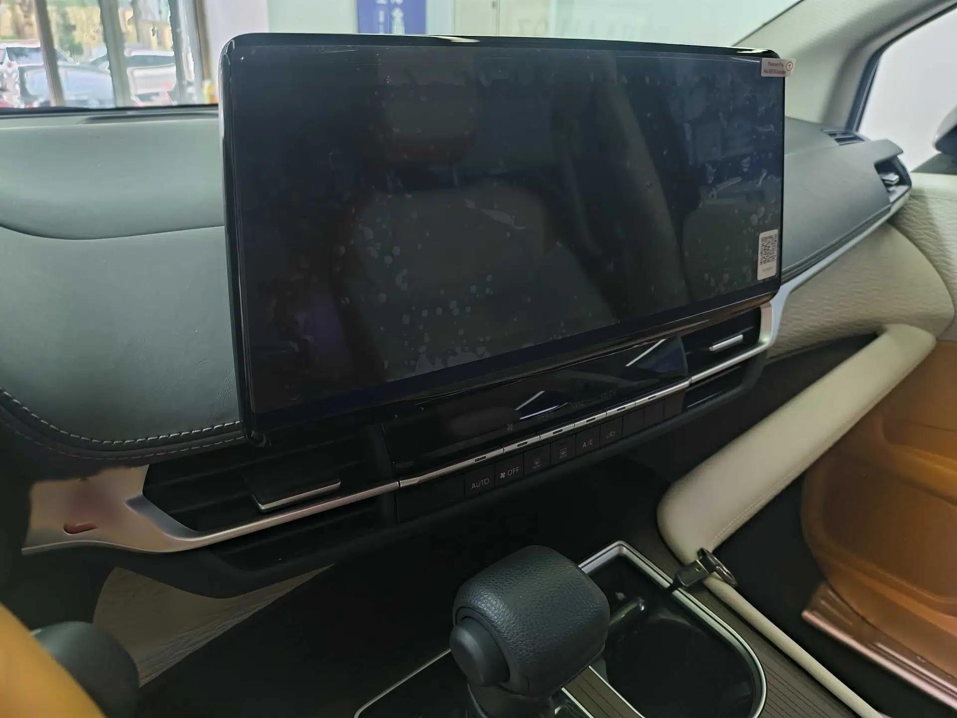 Toyota SIENNA 2023 2.5L Hybrid Comfort Edition — миниатюра 10
