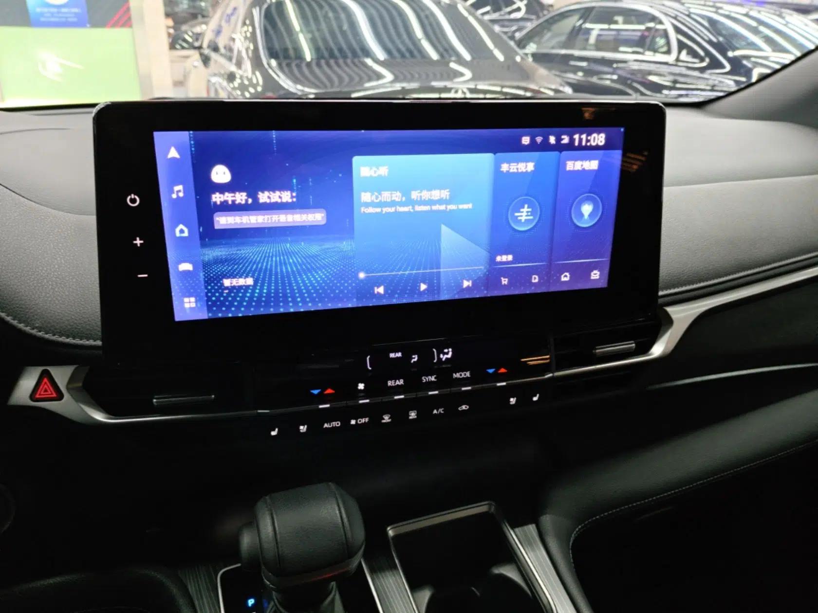 Toyota SIENNA 2023 2.5L Hybrid Deluxe Edition — миниатюра 16