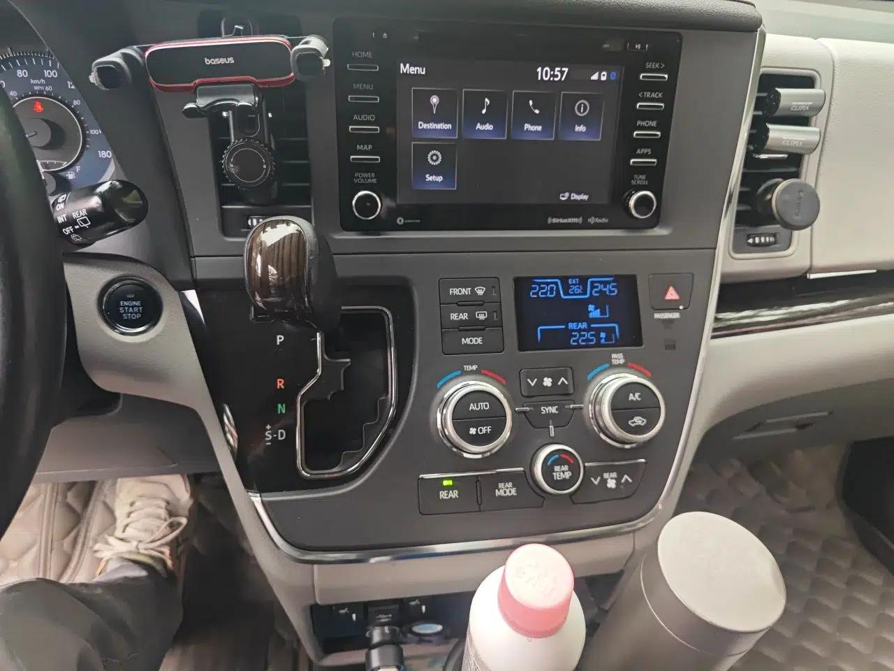 Toyota SIENNA  — миниатюра 14