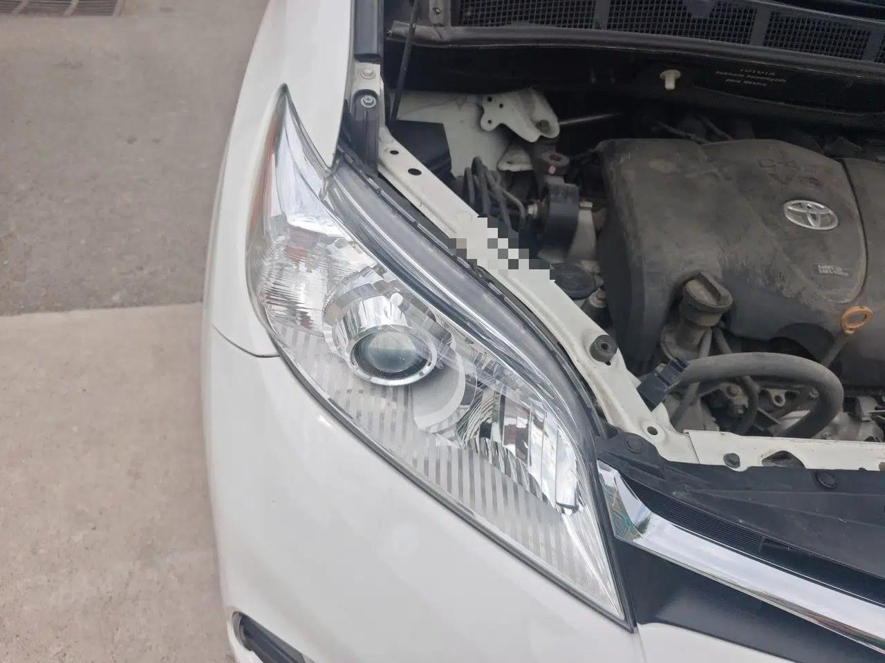 Toyota SIENNA  — миниатюра 7