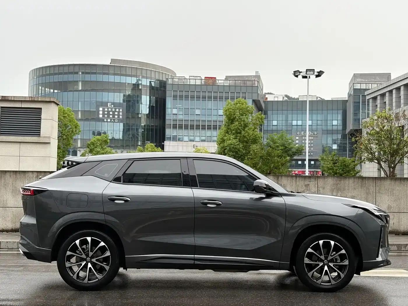 Changan UNI-Z New Energy 2024 Blue Whale Smart Electric iDD 125km Superior Edition — миниатюра 14