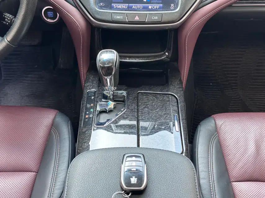 Toyota Crown 2018 2.0T Sport Edition — миниатюра 15