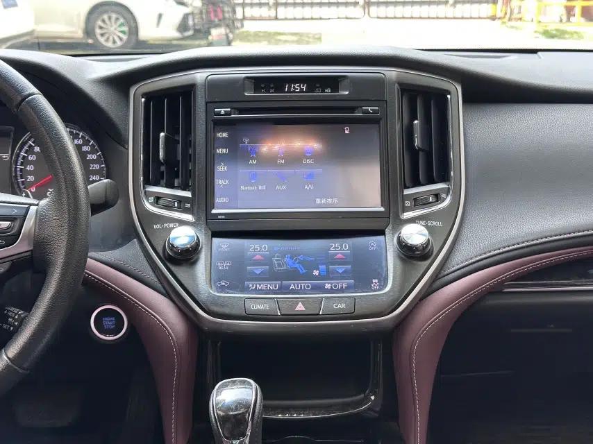 Toyota Crown 2018 2.0T Sport Edition — миниатюра 9