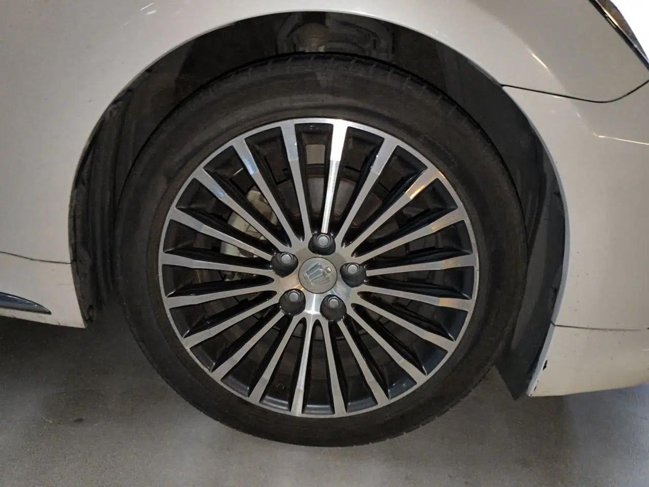 Toyota Crown 2018 2.0T Sport Edition — миниатюра 5