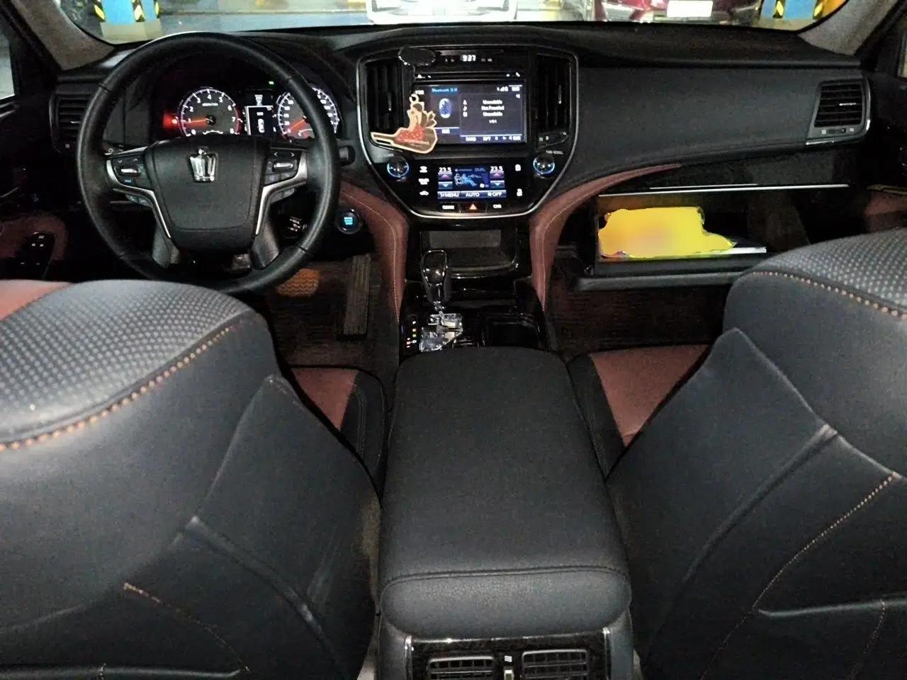 Toyota Crown 2018 2.0T Sport Edition — миниатюра 6
