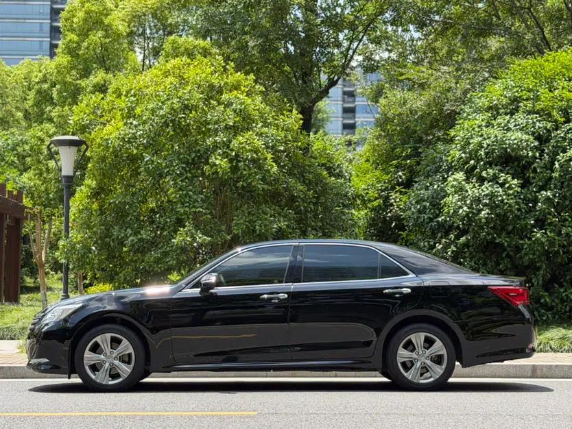 Toyota Crown 2015 2.0T Fashion Edition — миниатюра 7
