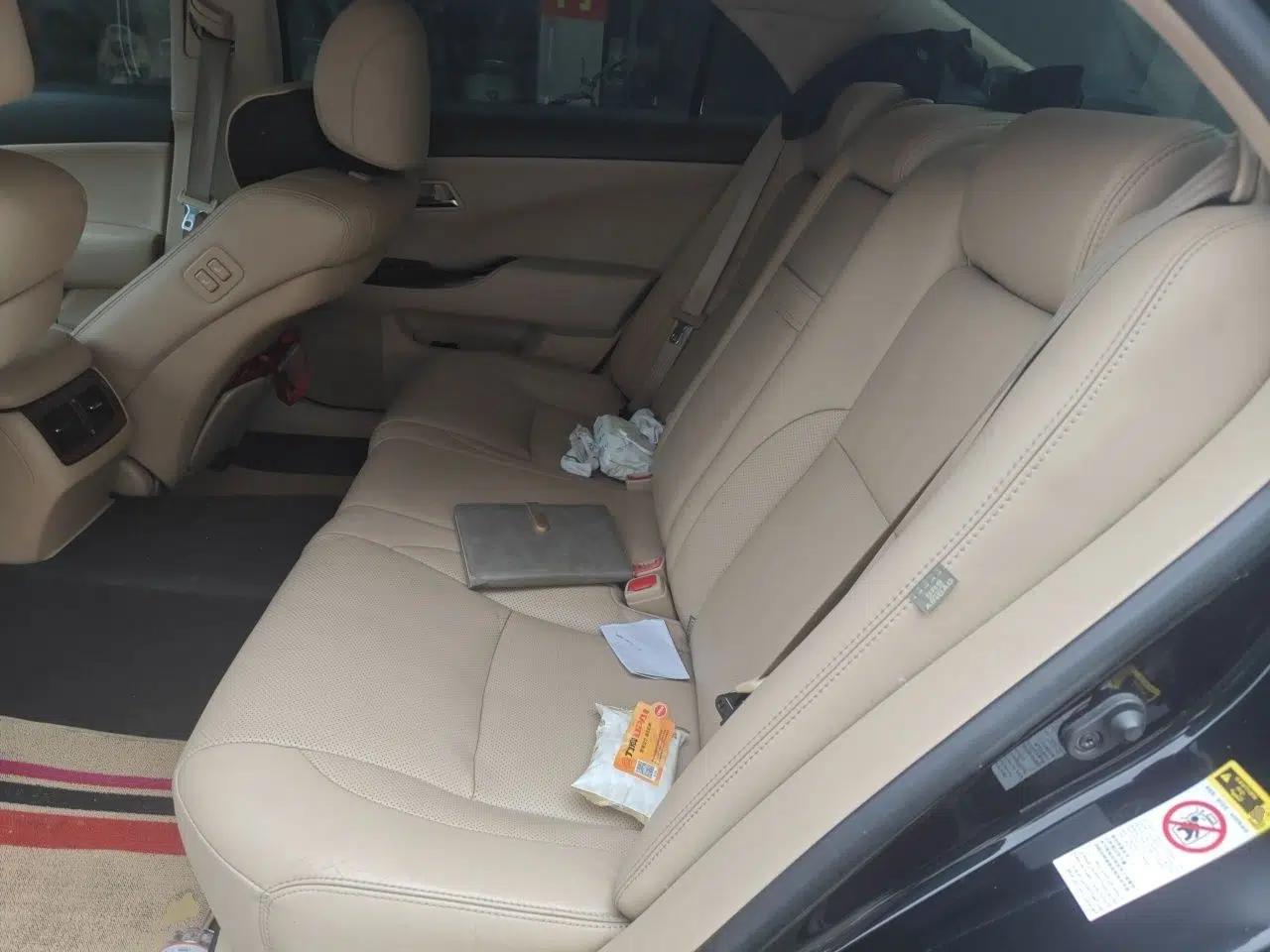 Toyota Crown 2010 2.5L Royal Leather Sunroof Edition — миниатюра 18