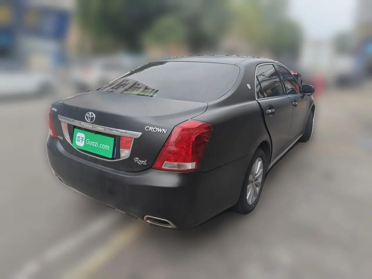 Toyota Crown 2010 2.5L Royal Leather Sunroof Edition — миниатюра 6