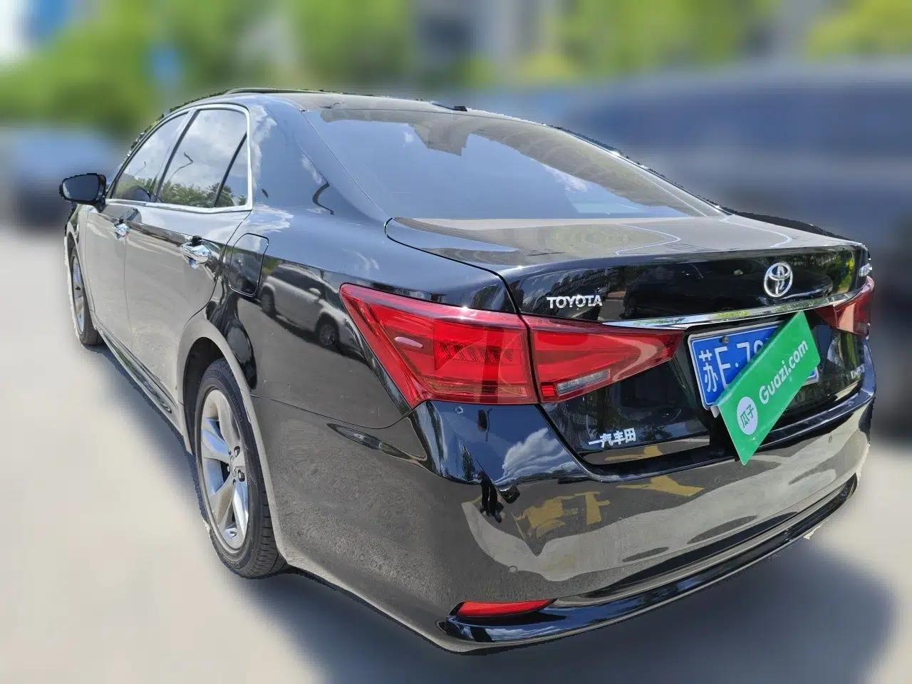 Toyota Crown 2015 2.0T Fashion Edition — миниатюра 4