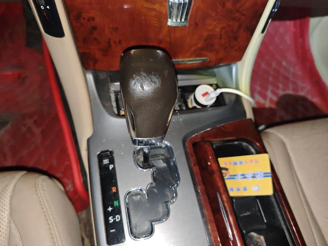 Toyota Crown 2012 2.5L Royal Leather Edition — миниатюра 15