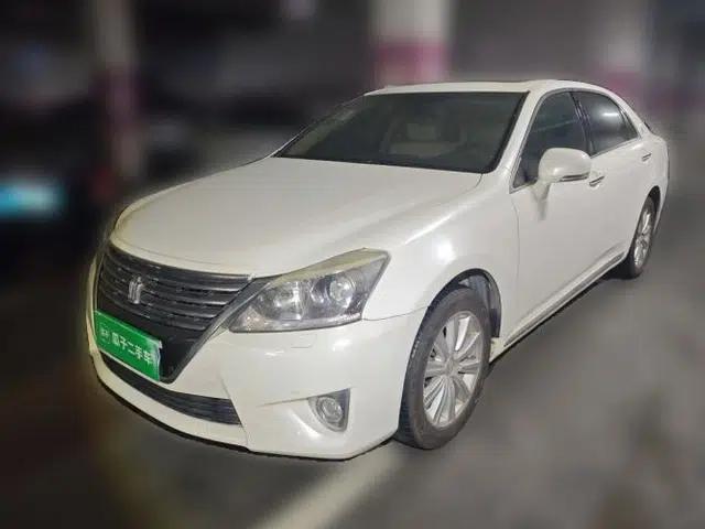 Toyota Crown 2012 2.5L Royal Leather Edition