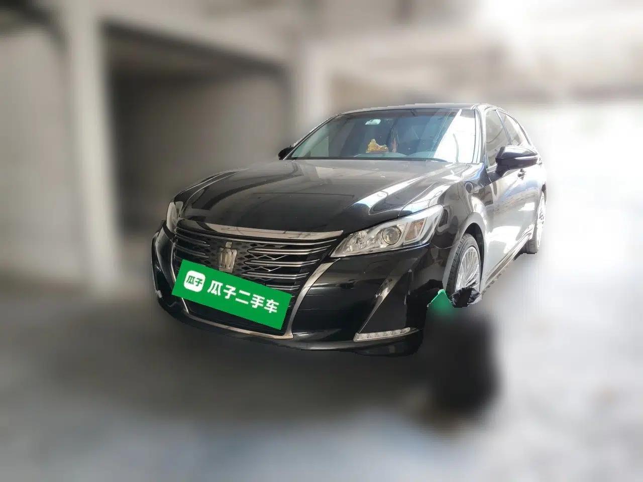Toyota Crown 2018 2.0T Fashion Edition — миниатюра 1