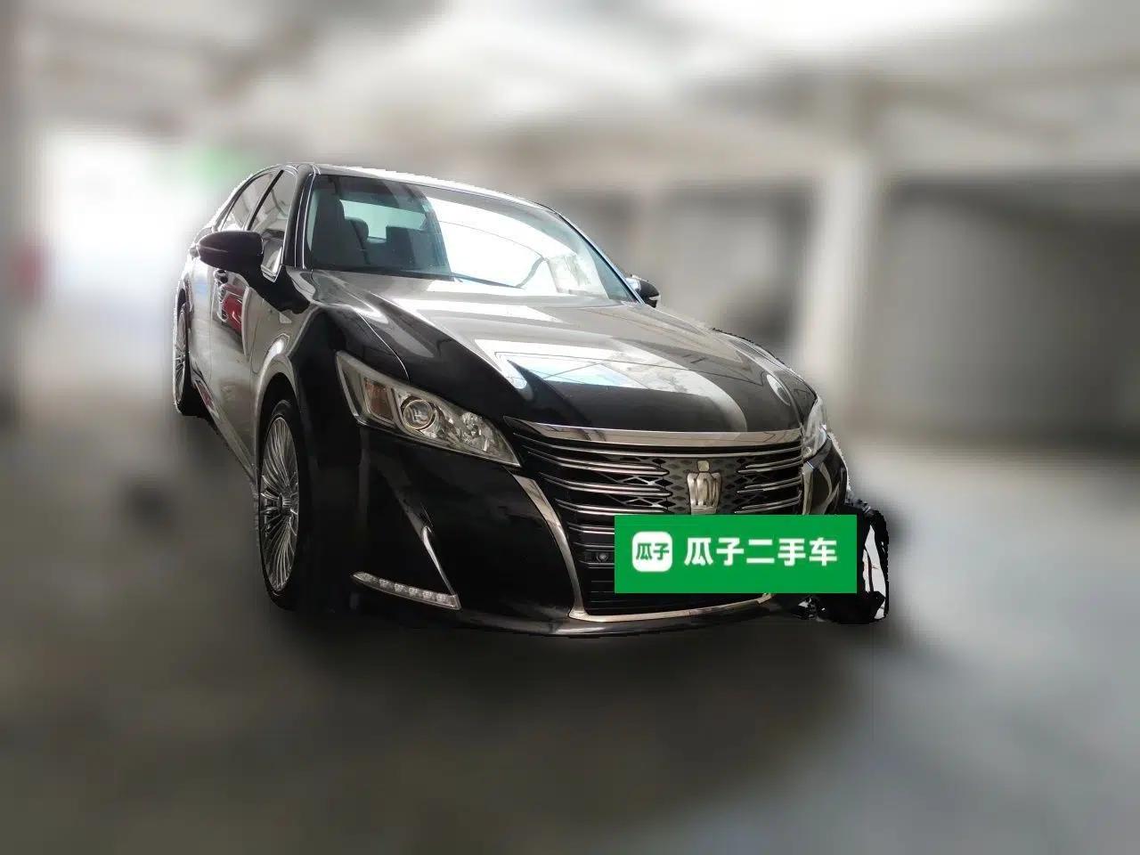 Toyota Crown 2018 2.0T Fashion Edition — миниатюра 3