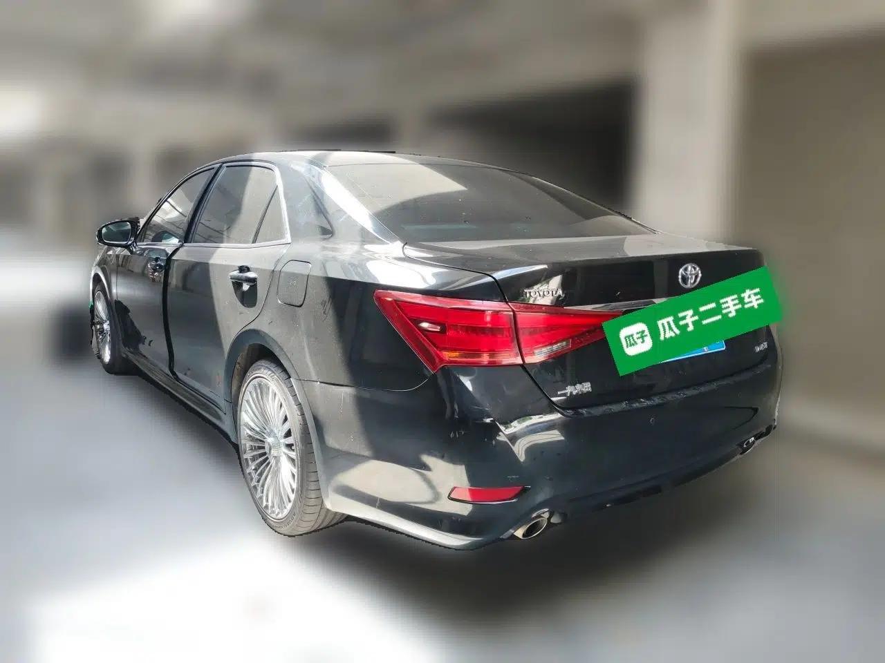 Toyota Crown 2018 2.0T Fashion Edition — миниатюра 4