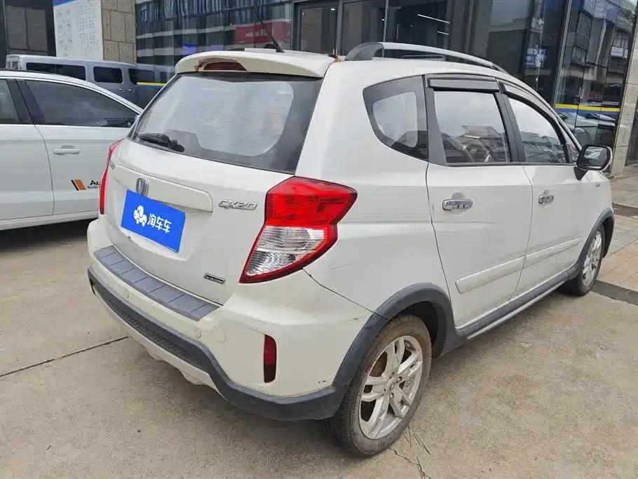 Changan CX20 2014 1.4L Manual Sunroof Navigation Edition (National IV Emission Standard) — миниатюра 3
