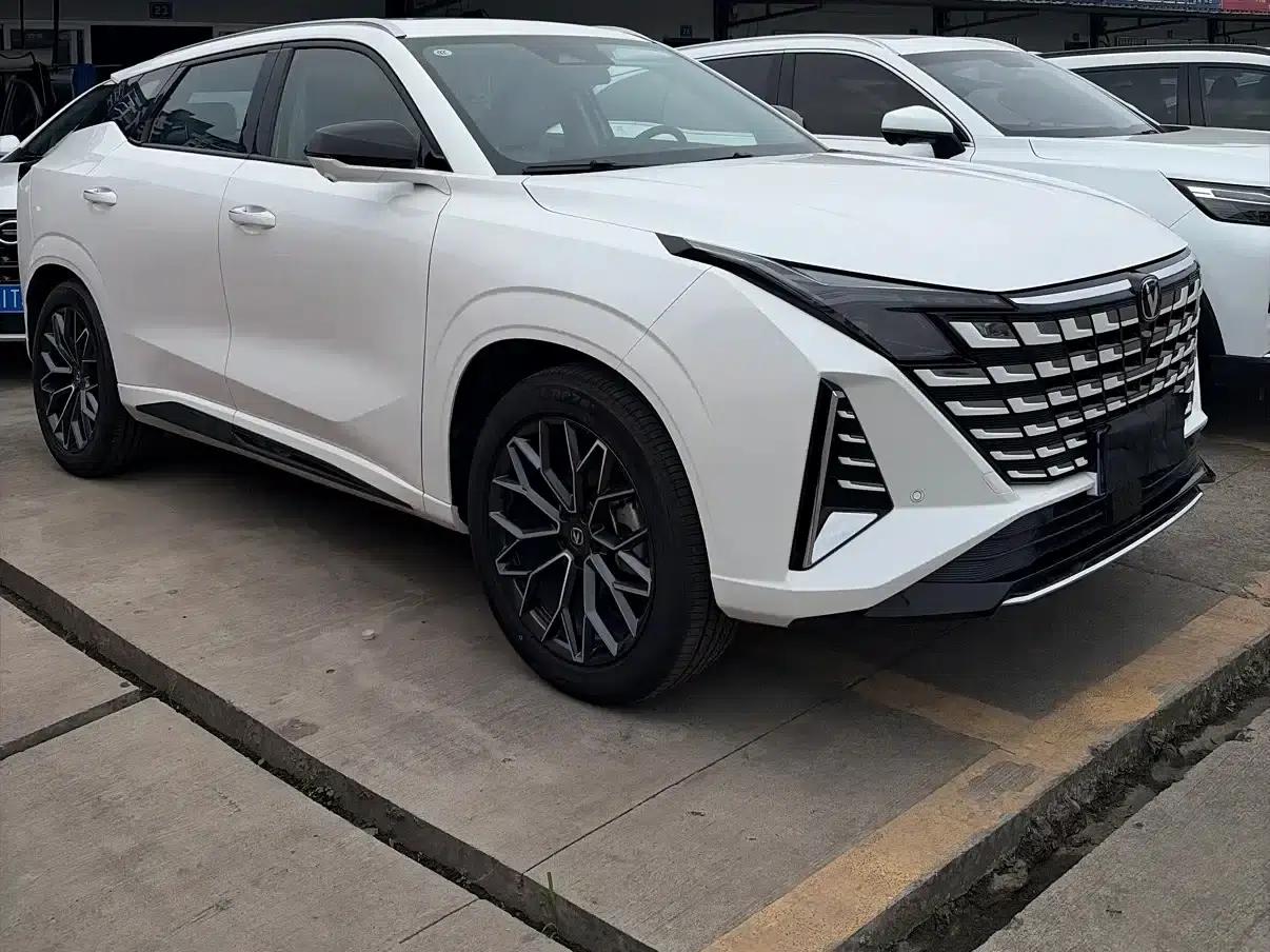 Changan UNI-Z 2025 1.5T Premium Edition — миниатюра 4