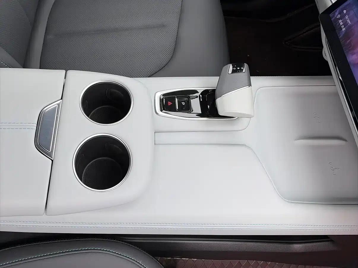 Changan UNI-Z 2025 1.5T Premium Edition — миниатюра 8