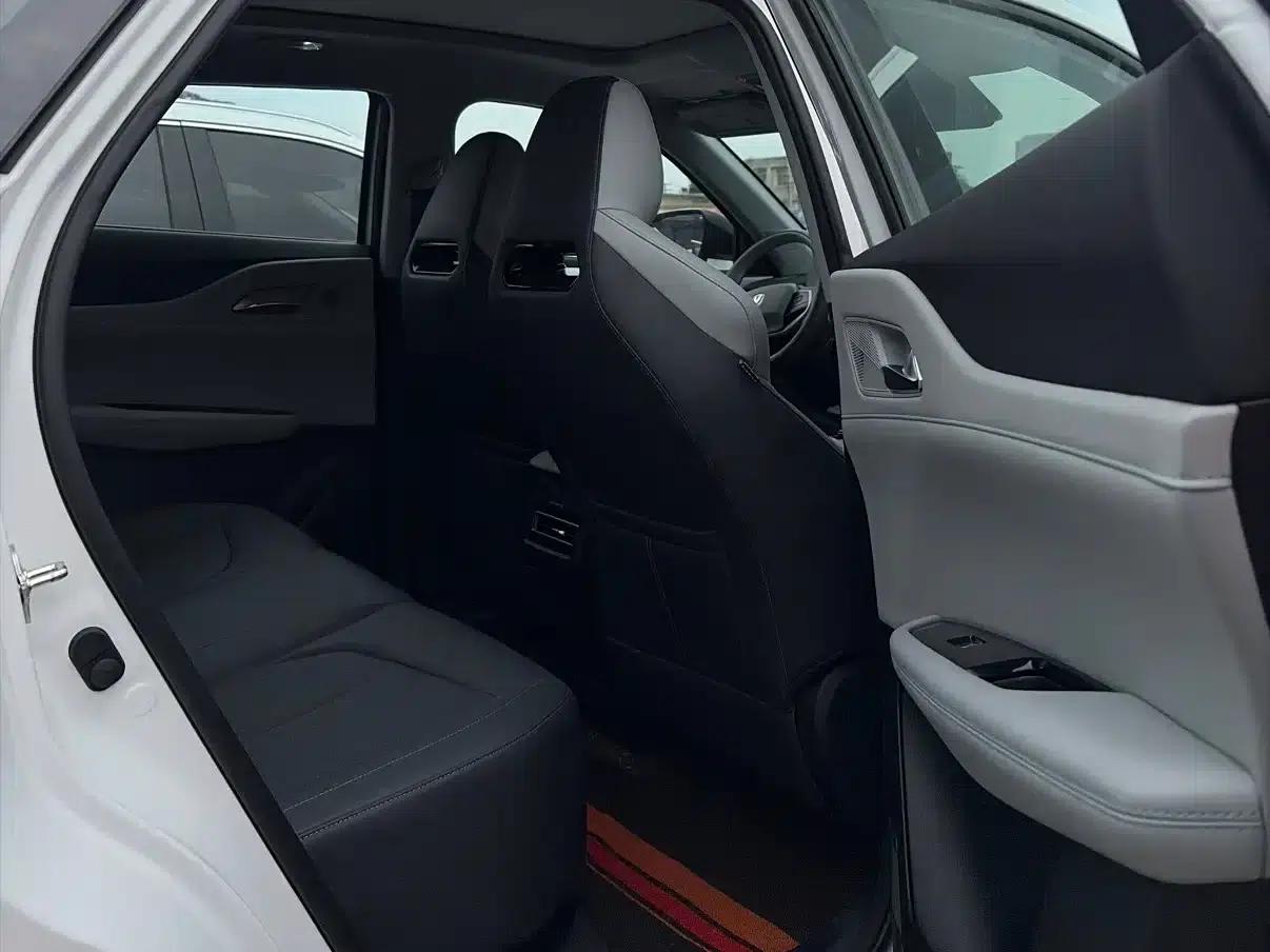 Changan UNI-Z 2025 1.5T Premium Edition — миниатюра 9