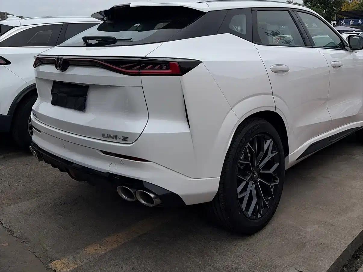 Changan UNI-Z 2025 1.5T Premium Edition — миниатюра 10