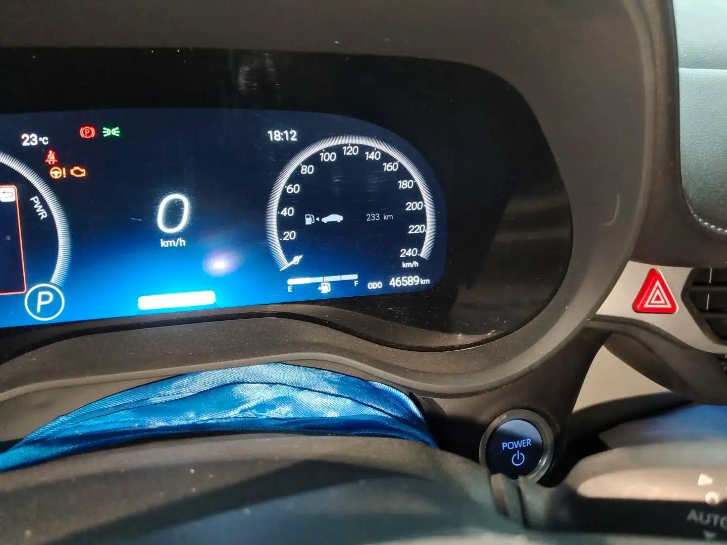 Toyota Granvia 2022 2.5L Hybrid Flagship Edition — миниатюра 13