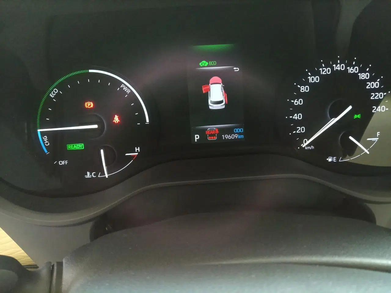 Toyota Granvia 2024 2.5L Hybrid Comfort Edition — миниатюра 13