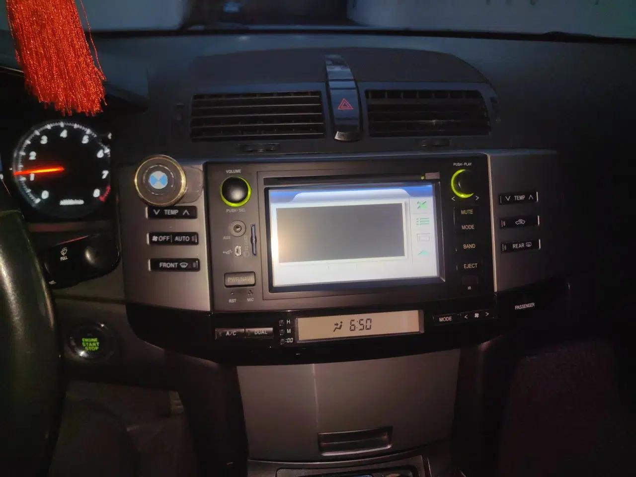 Toyota Reiz 2007 2.5V Super Sport Edition — миниатюра 14